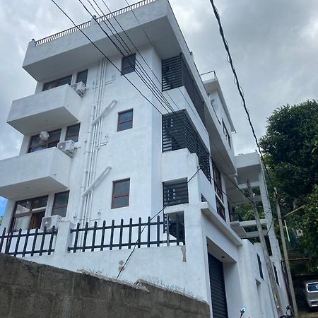 Aurelia Inn Kandy Exteriör bild
