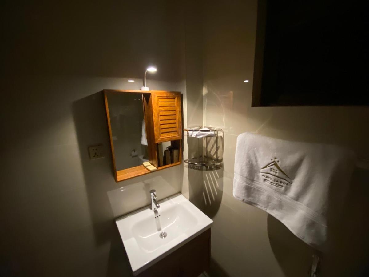 Aurelia Inn Kandy Exteriör bild