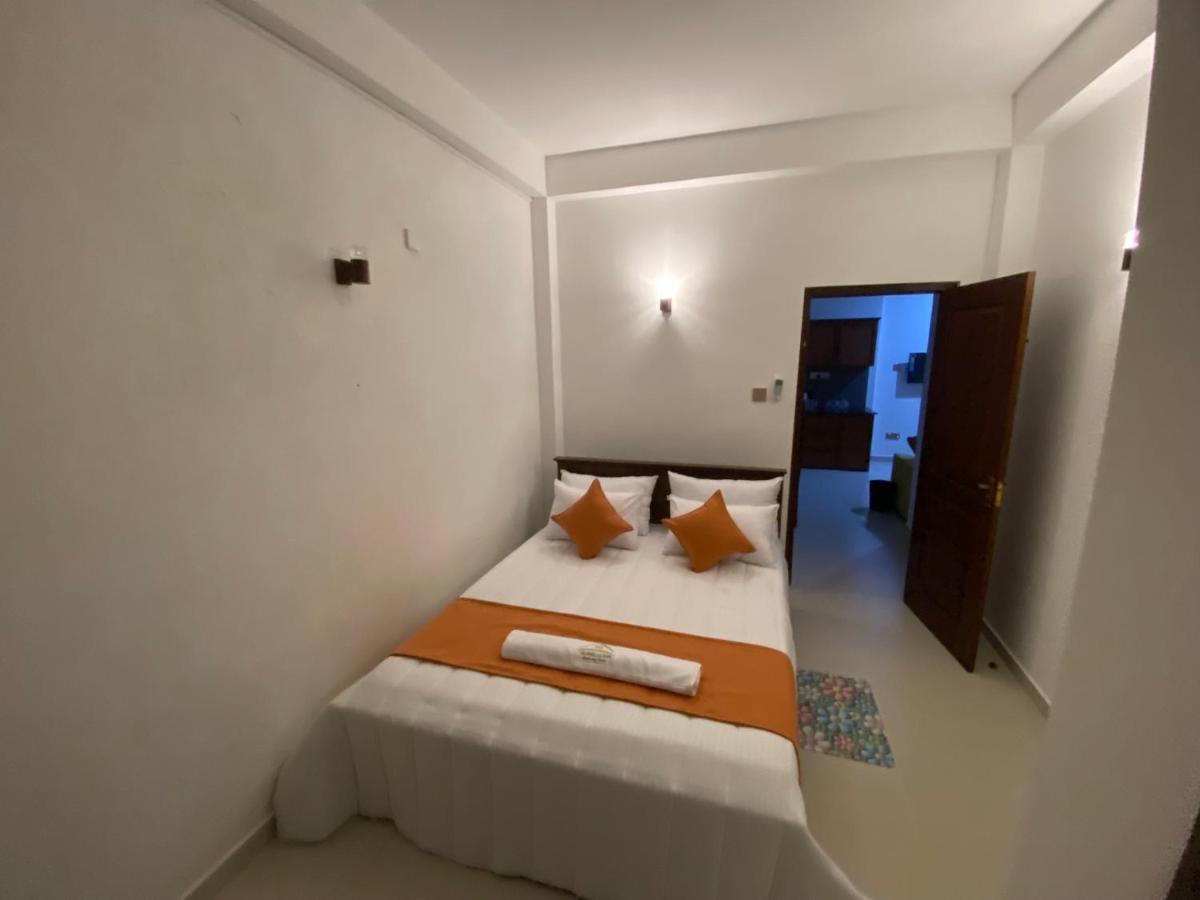 Aurelia Inn Kandy Exteriör bild
